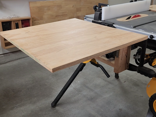 Folding Outfeed Table Plans (DeWalt DWE7491 Table Saw)